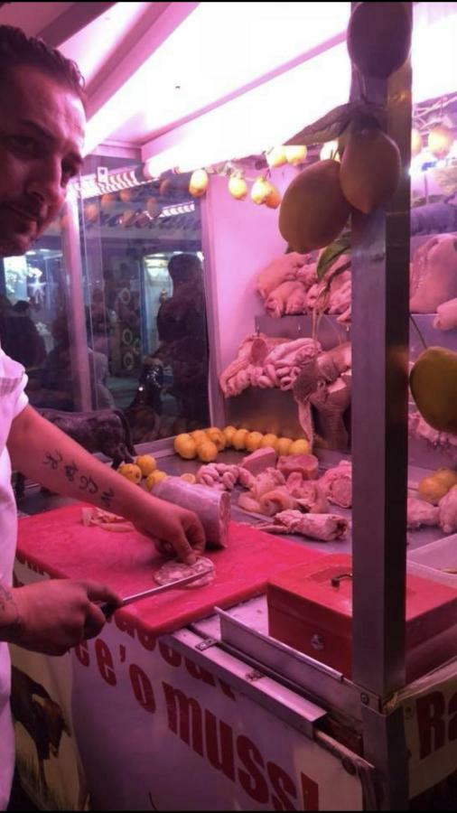 Appartamento Rosy Monolocale nel Centro Storico di Torre Annunziata di Fronte Scavi Oplonti Esterno foto