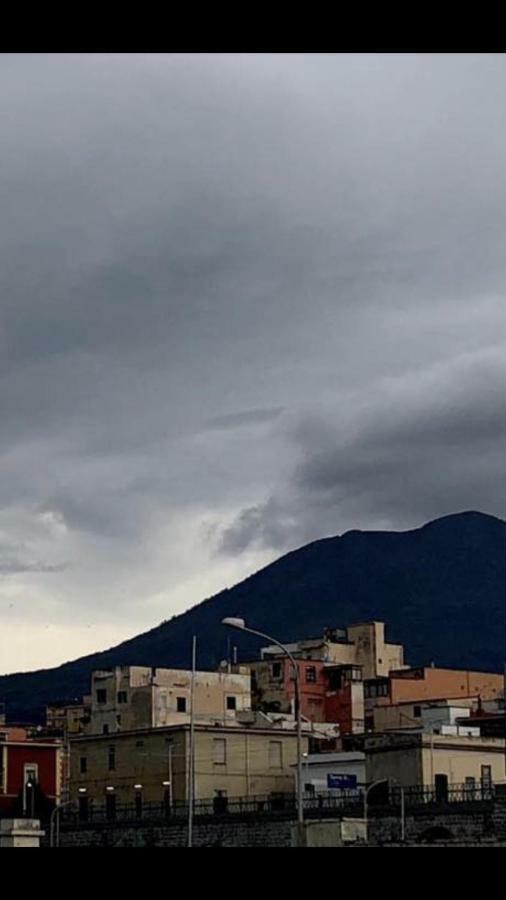 Appartamento Rosy Monolocale nel Centro Storico di Torre Annunziata di Fronte Scavi Oplonti Esterno foto