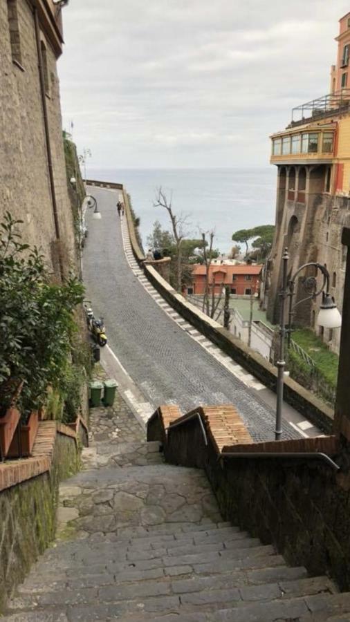 Appartamento Rosy Monolocale nel Centro Storico di Torre Annunziata di Fronte Scavi Oplonti Esterno foto