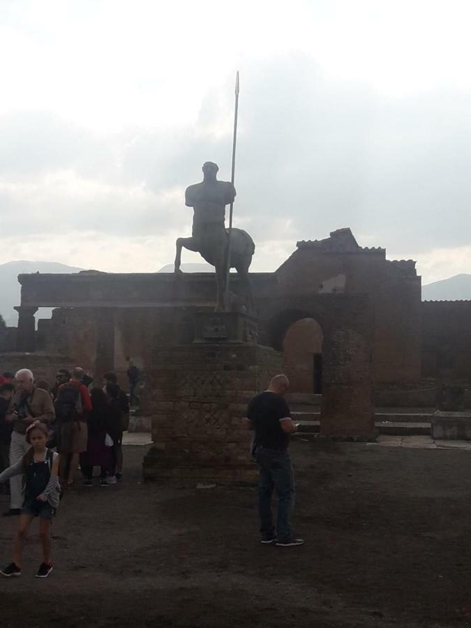 Appartamento Rosy Monolocale nel Centro Storico di Torre Annunziata di Fronte Scavi Oplonti Esterno foto