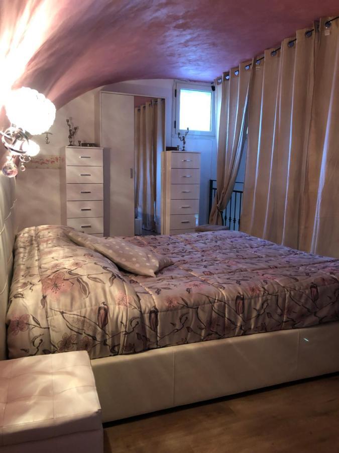 Appartamento Rosy Monolocale nel Centro Storico di Torre Annunziata di Fronte Scavi Oplonti Esterno foto